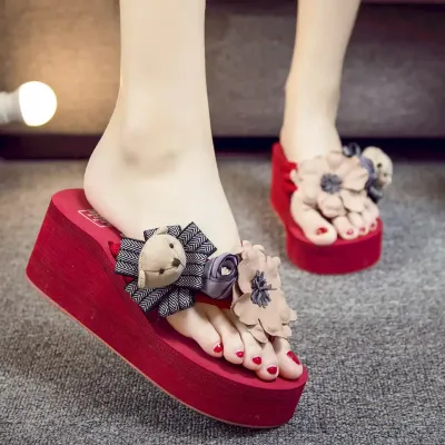  COMFORTABLE NON-SLIP FASHION BEACH SHOES